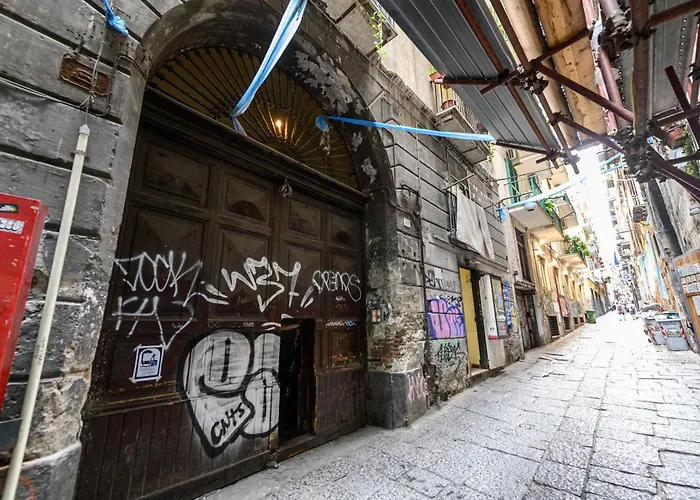 Appartamento Via Nilo 30 *